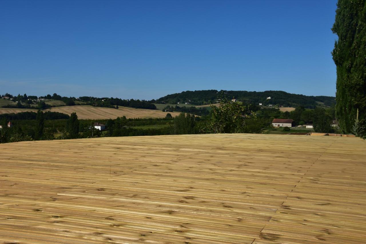 Domaine De Calbiac Bed & Breakfast Dolmayrac Exterior photo